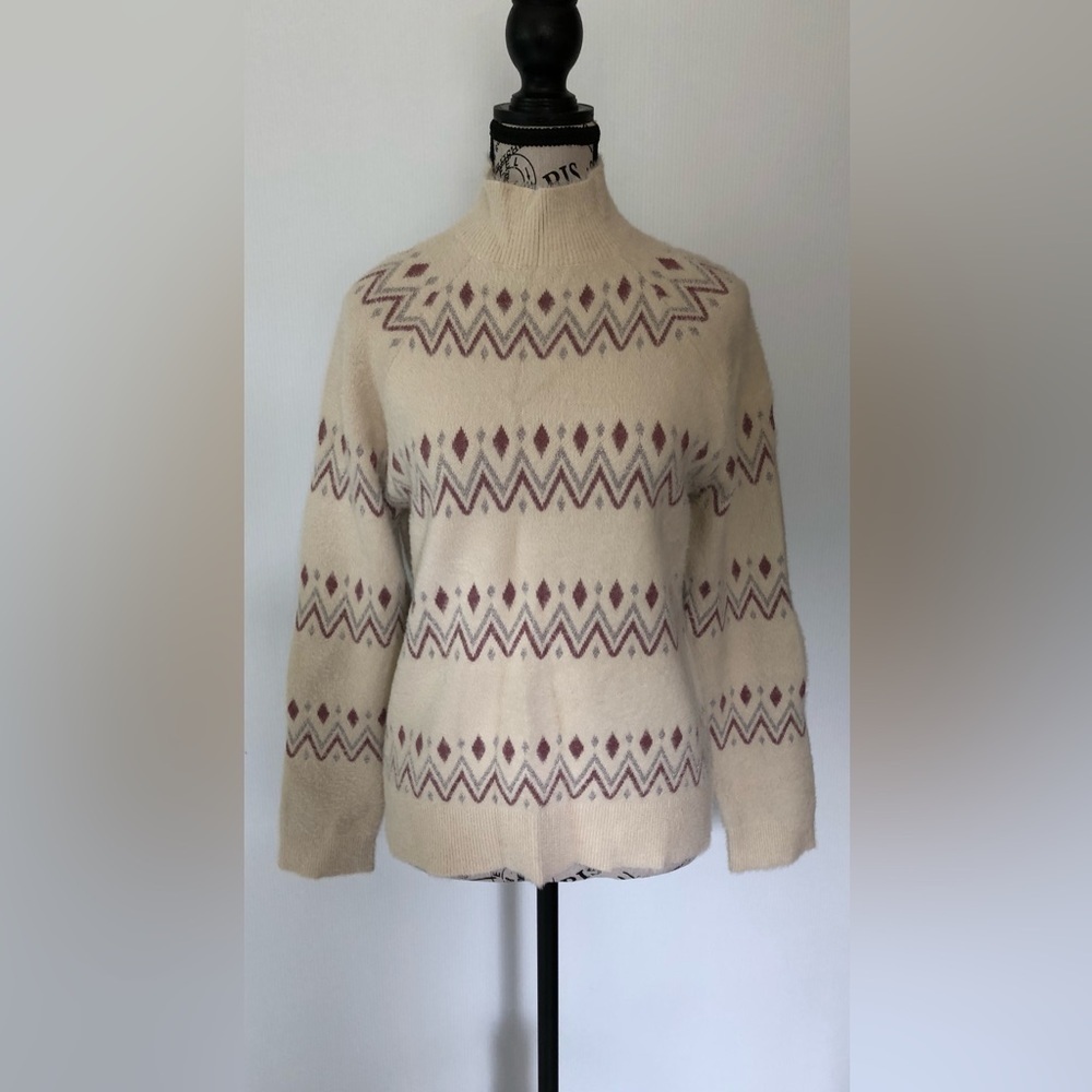 Kaily K Sweater medium long sleeves
